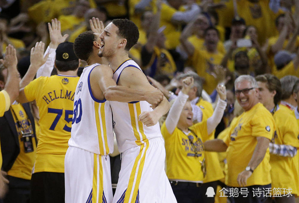  库里单节二十一分勇士大胜开拓者战队